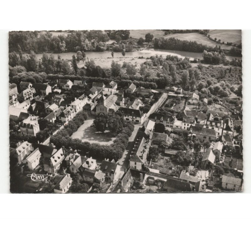 LESTELLE: la place l'église vue aérienne 10x15 - très bon état