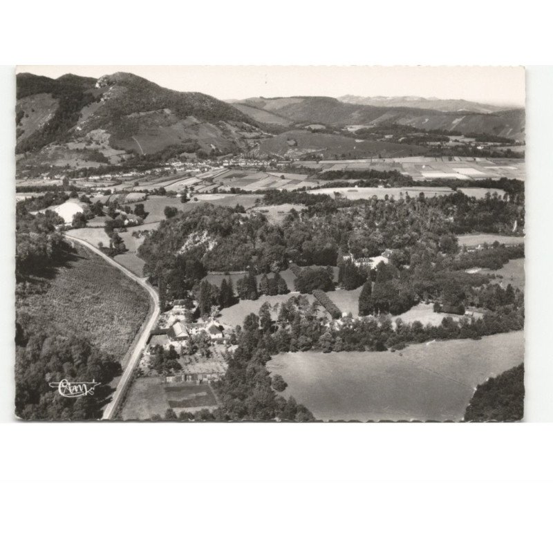 SAINT-CHRISTAU: la station dans son nid de verdure vue aérienne 10x15 - très bon état