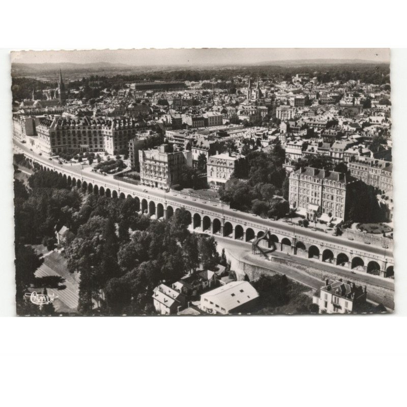 PAU: le boulevard des pyrénées et la ville vue aérienne 10x15 - très bon état