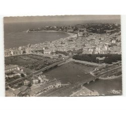 SAINT-JEAN-de-LUZ: le port vue aérienne 10x15 - très bon état