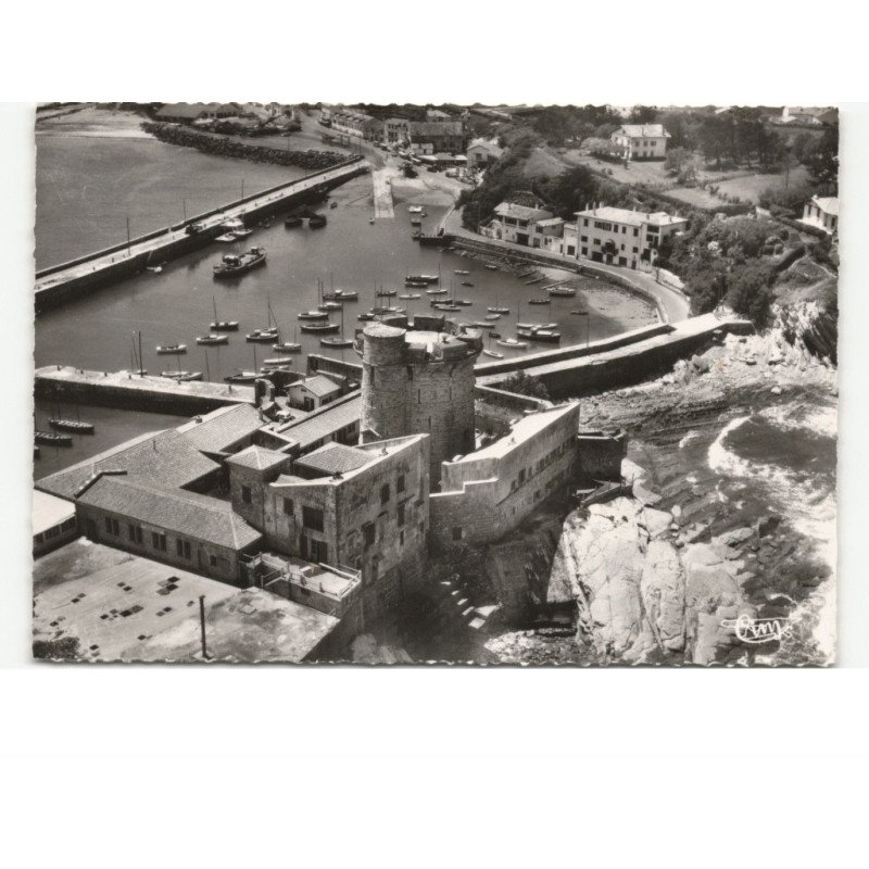 SOCOA: son fort et son port bien abrité vue aérienne 10x15 - très bon état