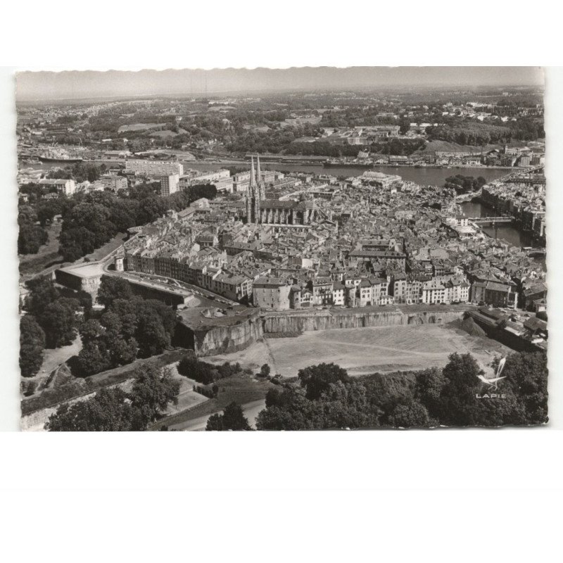 BAYONNE: vue générale vue aérienne 10x15 - très bon état