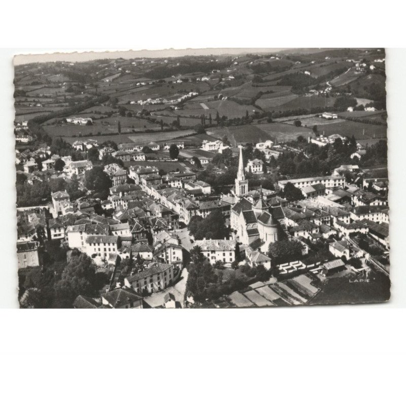 HASPARREN: vue générale, l'église vue aérienne 10x15 - très bon état