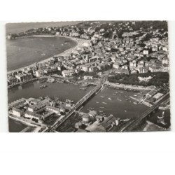 SAINT-JEAN-de-LUZ: port et plage vue aérienne 10x15 - très bon état