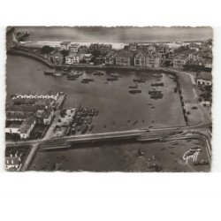 SAINT-JEAN-de-LUZ: le pont l'ensemble du port, la maison de l'infante et la plage vue aérienne 10x15 - très bon état