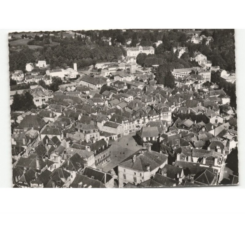 SALIES-de-BEARN: vue générale place du bayaa place de la trompe vue aérienne 10x15 - très bon état