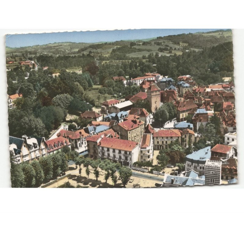 SALIES-de-BEARN: jardin public, hôtel central, hôtel larrouy vue aérienne 10x15 - état
