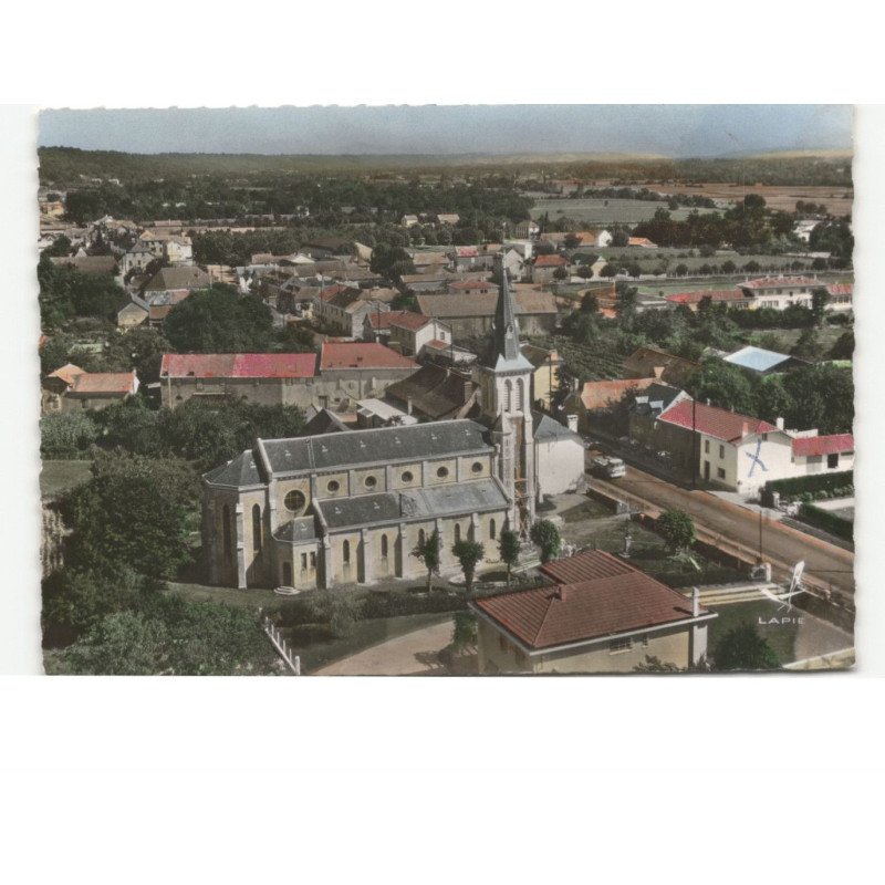 SOUMOULOU: l'église vue aérienne 10x15 - très bon état