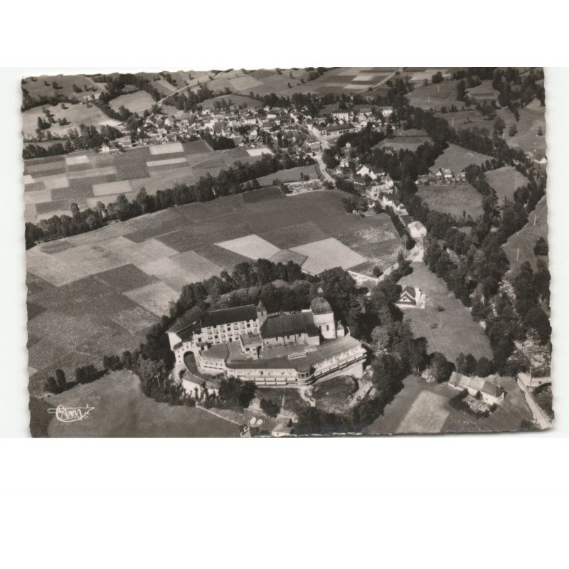 ARRENS: sanatorium jean thébaud le chapelle notre-dame de poeylaun et le village vue aérienne 10x15 - très bon état