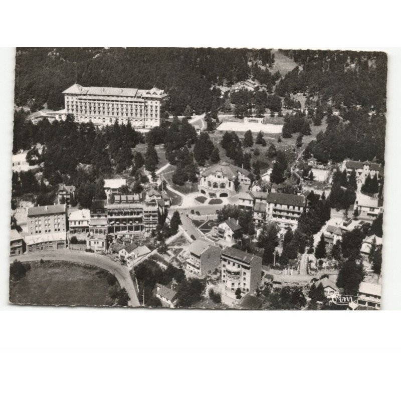 FONT-ROMEU: le grand hôtel et le casino vue aérienne 10x15 - très bon état
