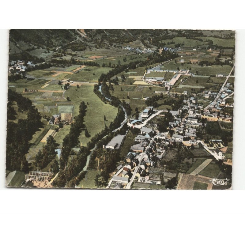 SAINT-LARY: vallée de la neste-d'aure, la ville et la vallée vue aérienne 10x15 - très bon état