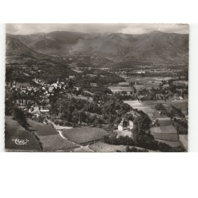 SAINT-SAVIN: vue générale chapelle de piétat vue aérienne 10x15 - très bon état