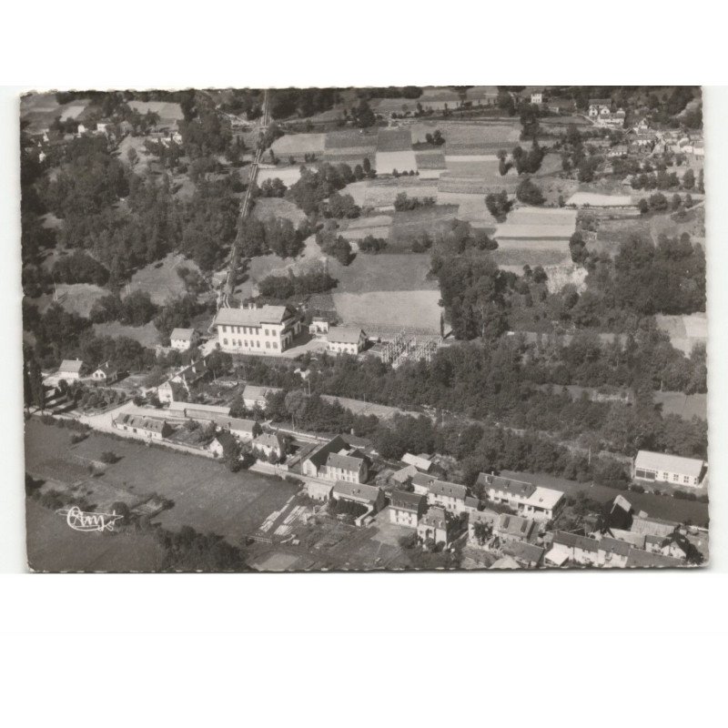 SAINT-LARY: le haut du village vue aérienne 10x15 - très bon état
