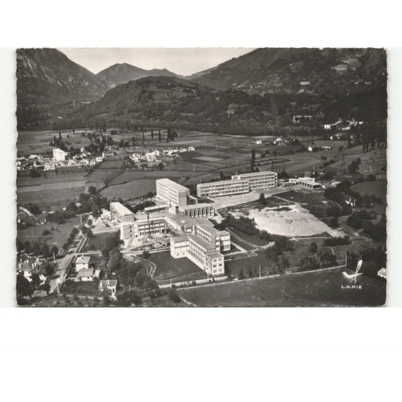ARGELES-GAZOST: vue aérienne 10x15 - très bon état