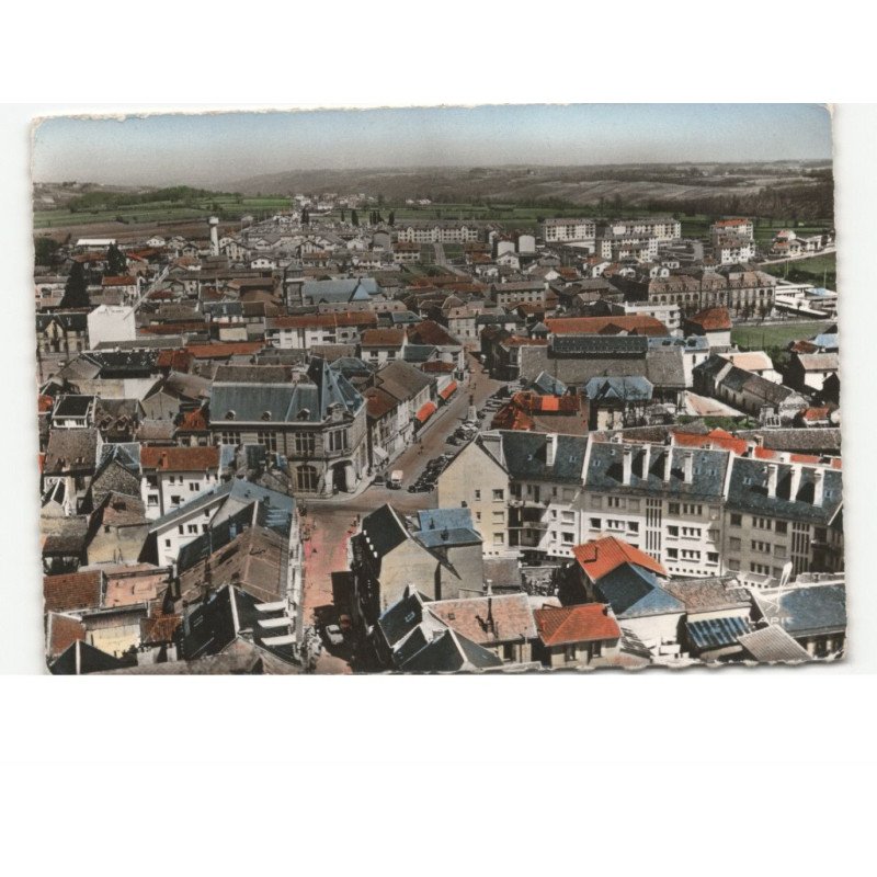 LANNEMEZAN: l'hôtel de ville: vue aérienne 10x15 - état