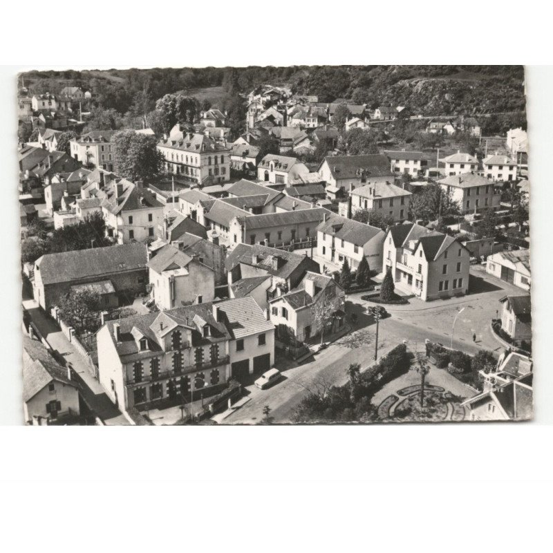 PIERREFITTE-NESTALAS: vue générale, la mairie vue aérienne 10x15 - état