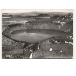 PAVIN: le lac vue aérienne 10x15 - très bon état