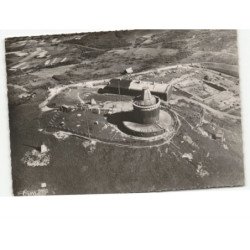 LE PUY-de-DOME: tour d'observatoire, la table d'orientation vue aérienne 10x15 - très bon état