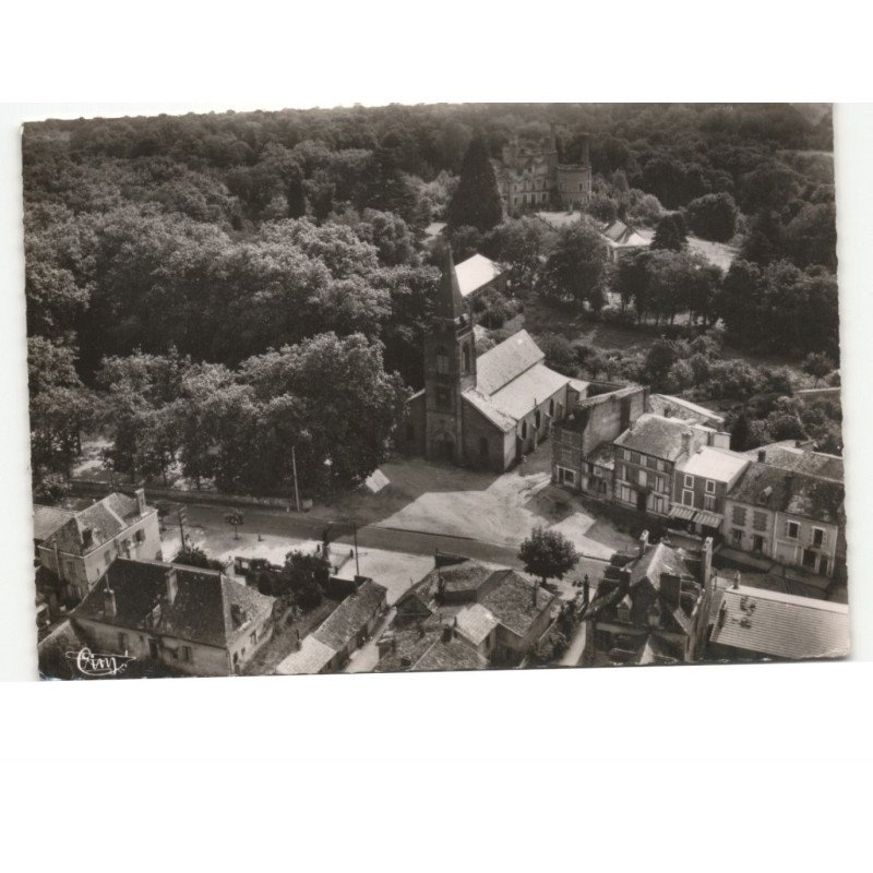 RANDAN: la place de l'église vue aérienne 10x15 - très bon état