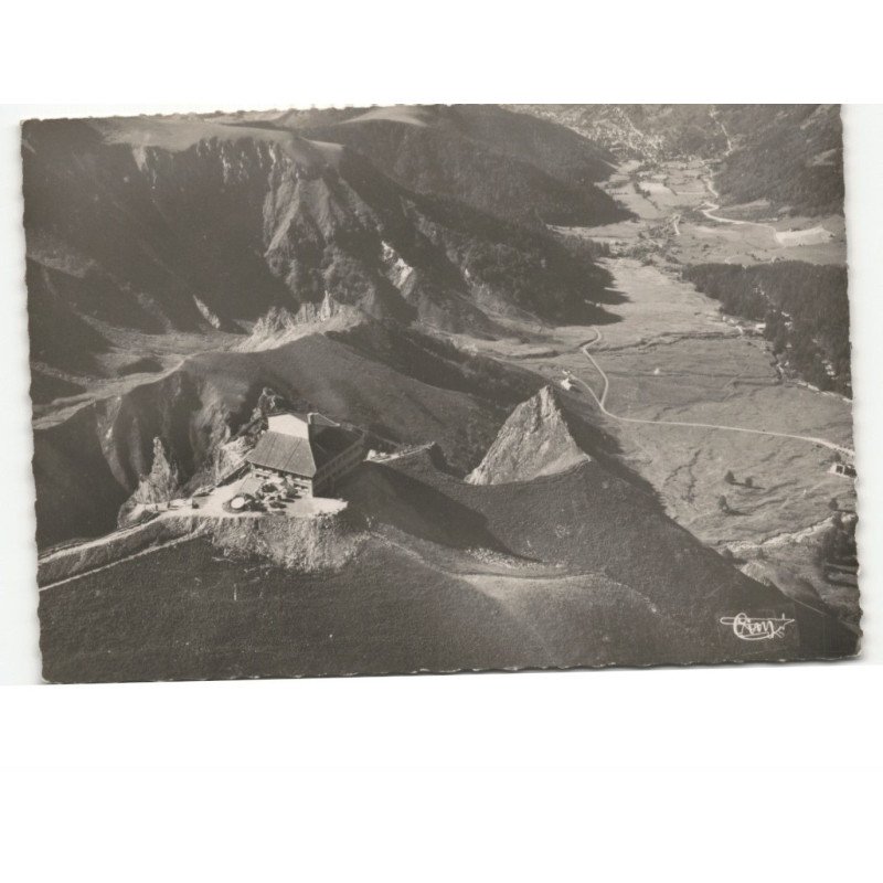 LE PUY-de-SANCY: gare supérieure du téléphérique et du restaurant vue aérienne 10x15 - très bon état