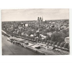 ORLEANS: la piscine et vue générale vue aérienne 10x15 - très bon état