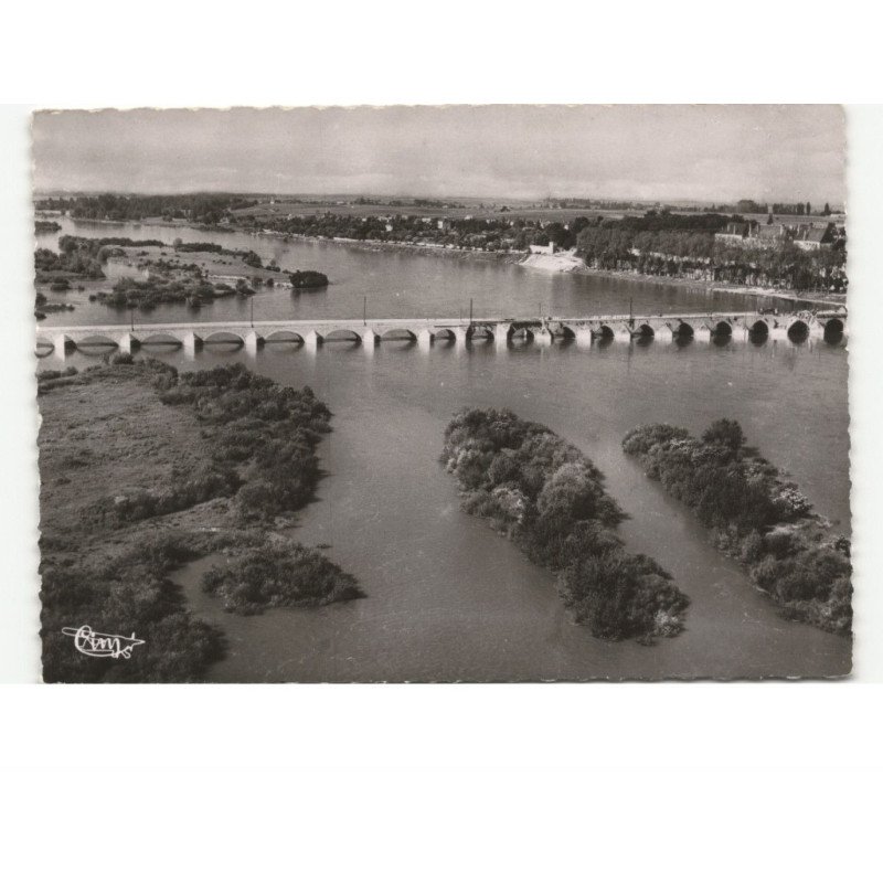 BEAUGENCY: le pont sur la loire vue aérienne 10x15 - très bon état
