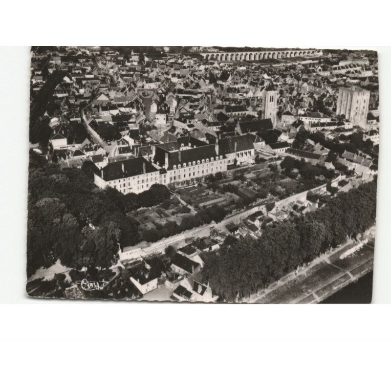 BEAUGENCY: le couvent des ursulines et la ville vue aérienne 10x15 - état
