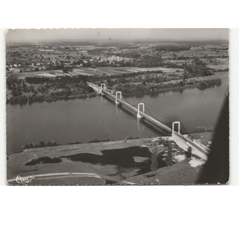 BONNY-sur-LOIRE: le pont sur la loire, vue sur la ville neuve vue aérienne 10x15 - très bon état