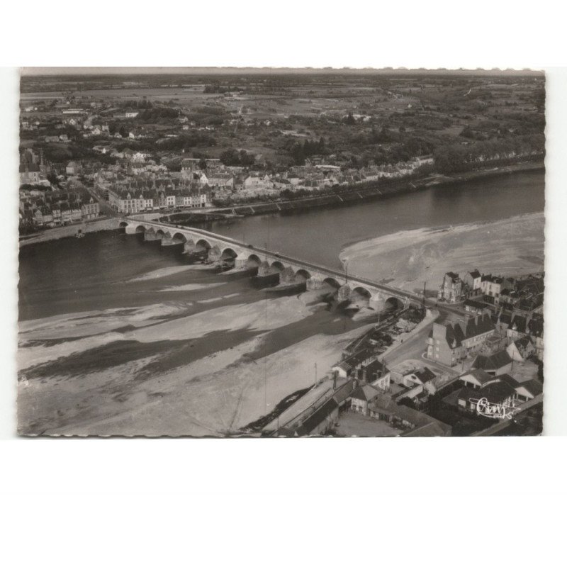 GIEN: le pont et la loire vue aérienne 10x15 - très bon état