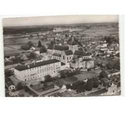 SAINT-BENOIT-sur-LOIRE: la basilique et l'abbaye vues de l'est vue aérienne 10x15 - très bon état