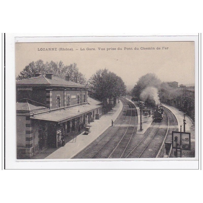 LOZANNE : la gare, vue prise du pont du chemin de fer - tres bon etat