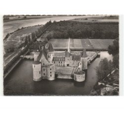 SULLY-sur-LOIRE: le château vue aérienne 10x15 - très bon état