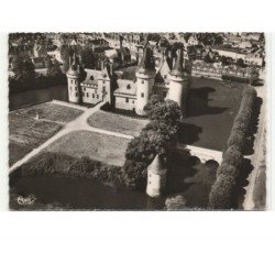 SULLY-sur-LOIRE: le château vue aérienne 10x15 - très bon état