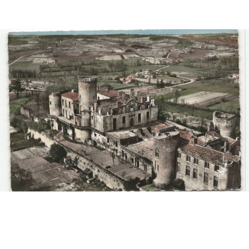 DURAS: le château du XIIe siècle vue aérienne 10x15 - très bon état