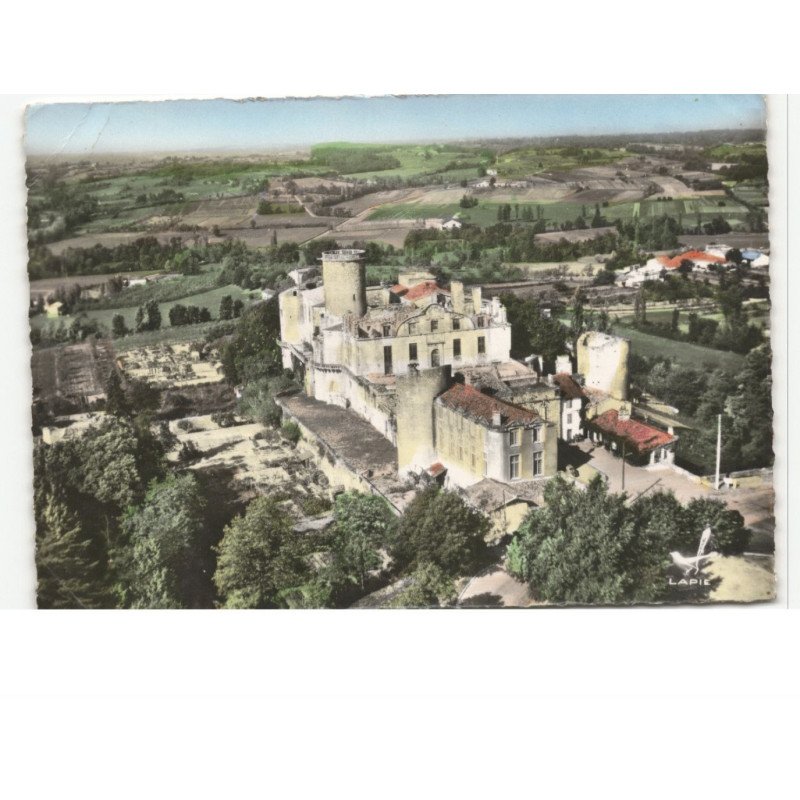 DURAS: le château du XIIe siècle vue aérienne 10x15 - état