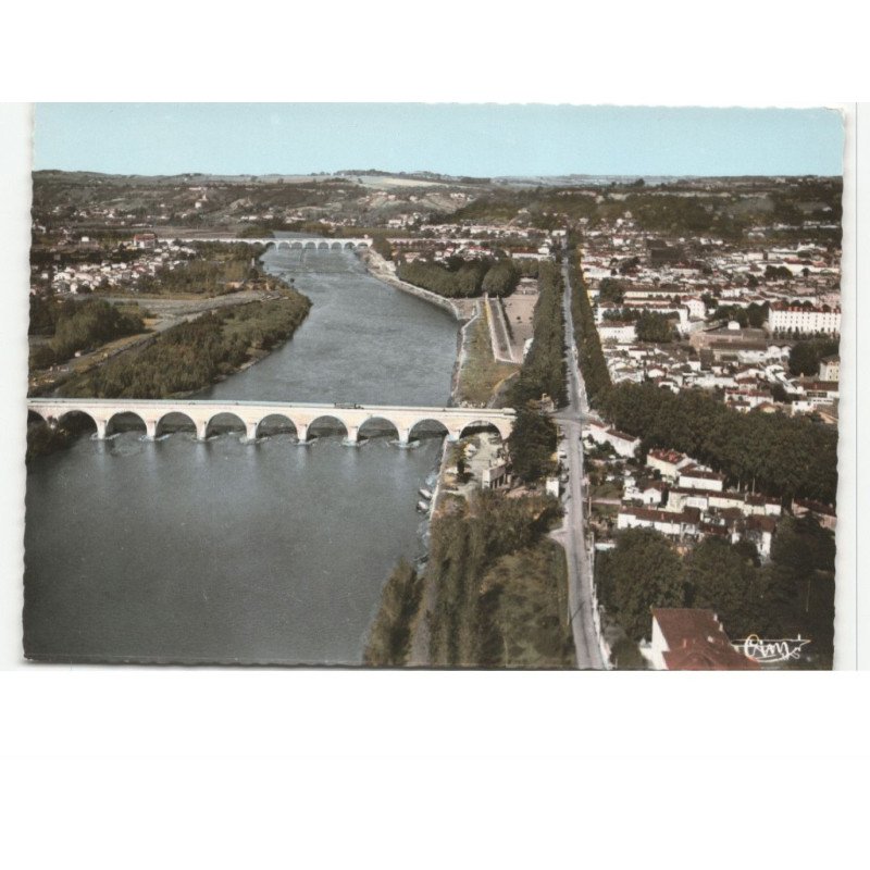 AGEN: vue sur la garonne vue aérienne 10x15 - très bon état