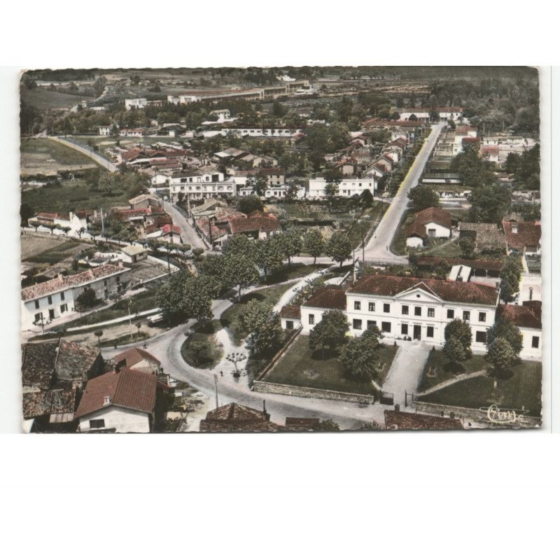 CASTELJALOUX: l'école maternelle et les villas vue aérienne 10x15 - état