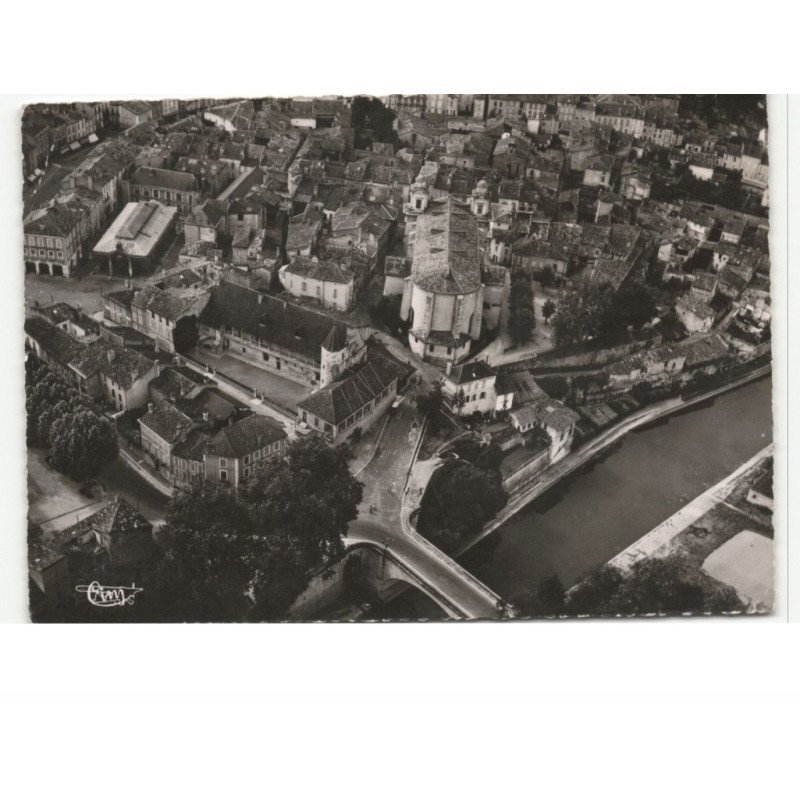 NERAC: le centre de la ville vue aérienne 10x15 - état