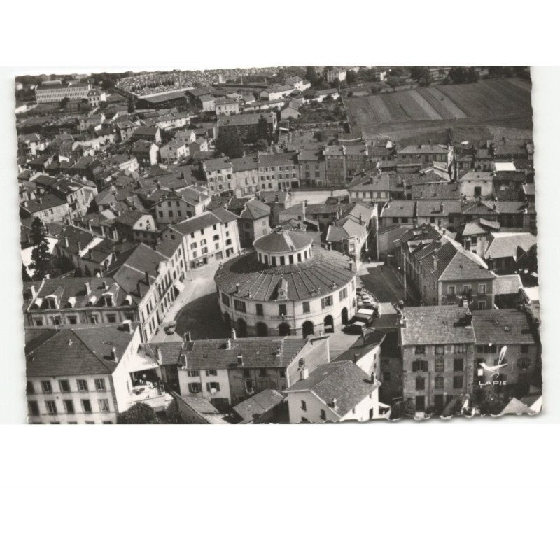 AMBERT: l'hôtel de ville vue aérienne 10x15 - très bon état