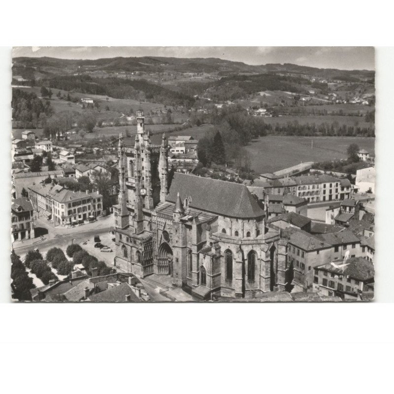 AMBERT: l'église saint-jean monument historique du XVe siècle vue aérienne 10x15 - très bon état