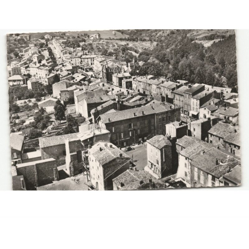 ARDES-sur-COUZE: vue générale et hôtel de la poste vue aérienne 10x15 - très bon état