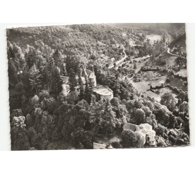 CHATEAUNEUF-les-BAINS: terrasse du château vue aérienne 10x15 - très bon état