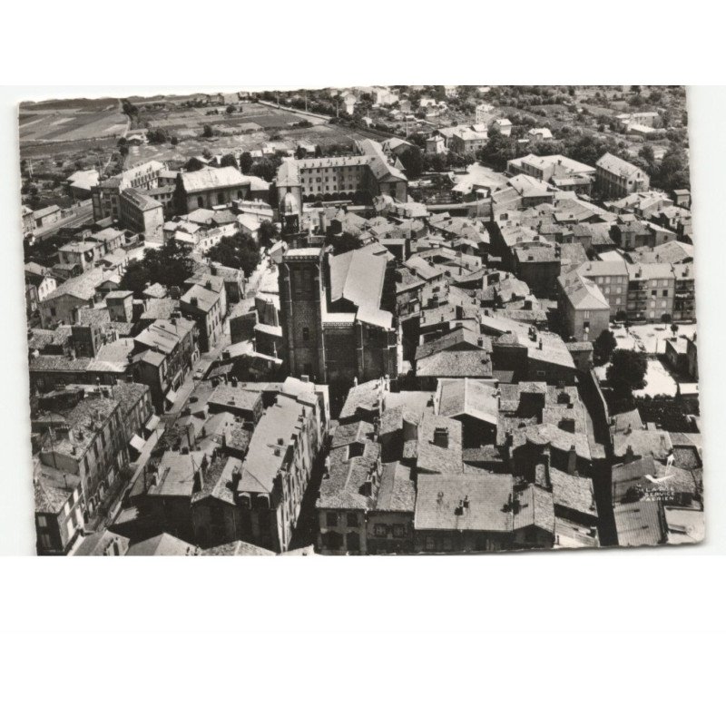 MONTFERRAND: l'église et vue générale vue aérienne 10x15 - très bon état
