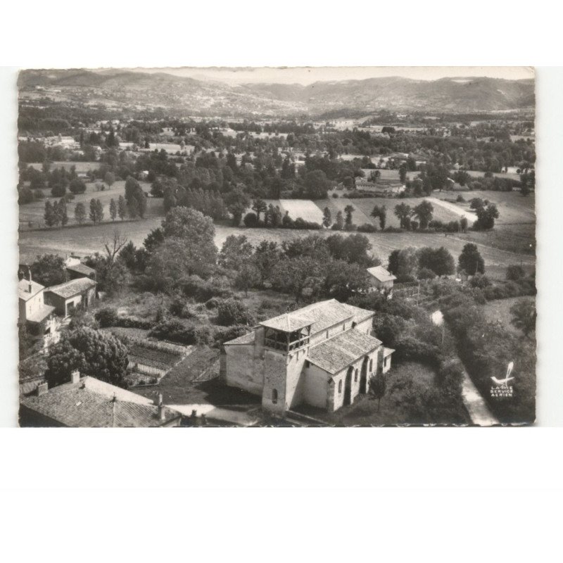 PESCHADOIRES: l'église vue aérienne 10x15 - très bon état