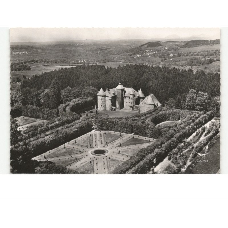 ORCIVAL: le château vue aérienne 10x15 - très bon état