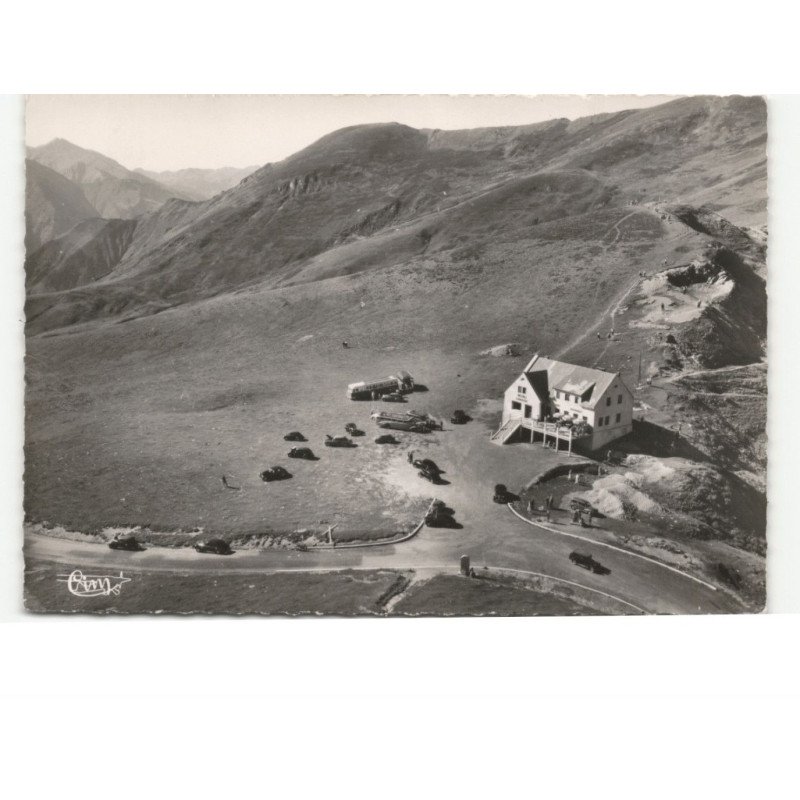 PYRENES-ATLANTIQUES: col d'aubisque, l'hôtel d'aubisque vue aérienne 10x15 - très bon état
