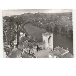 CAHORS: décor moyennageux la barbacane et la tour des pendus vue aérienne 10x15 - très bon état