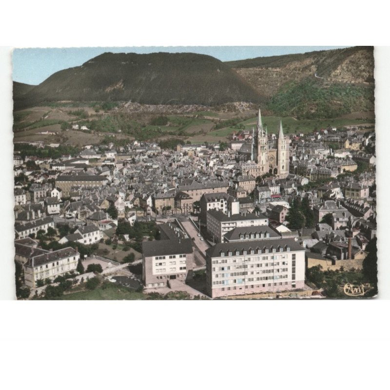 MENDE: le quartier des carmes et la cité administrative vue aérienne 10x15 - très bon état