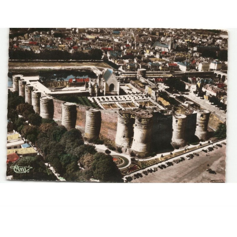 ANGERS: le château vue aérienne 10x15 - très bon état