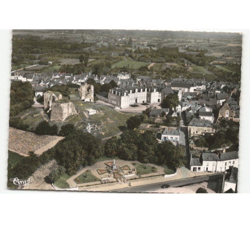 BEAUFORT-en-VALLEE: le vieux château vue aérienne 10x15 - très bon état